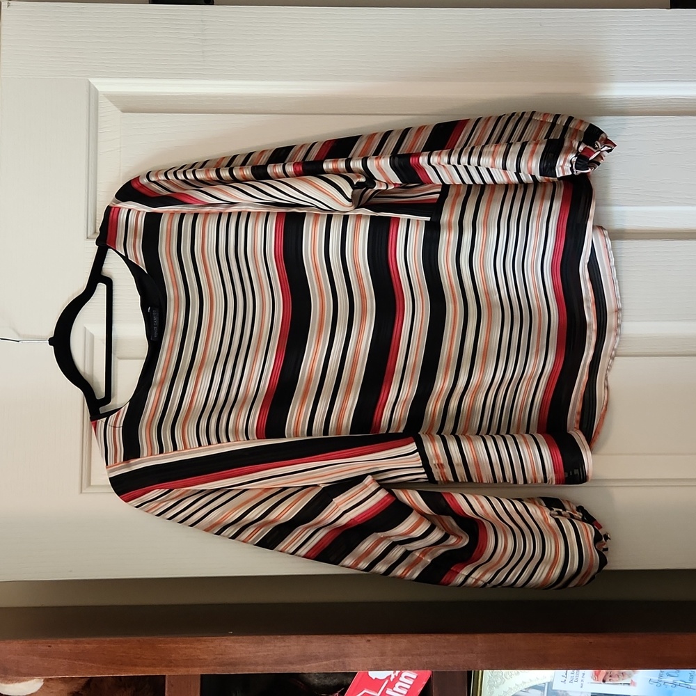 Vince Camuto sz Small lined blouse